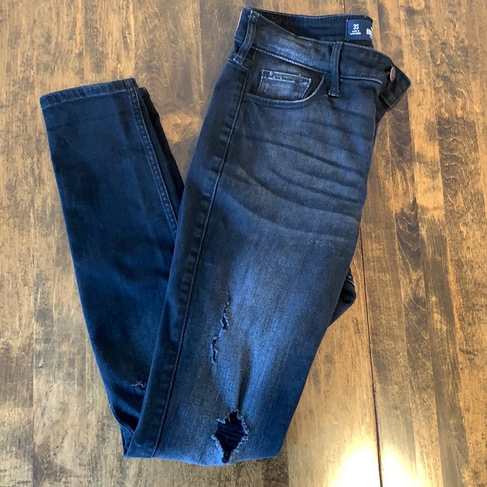 Hollister high rise super skinny jeans.